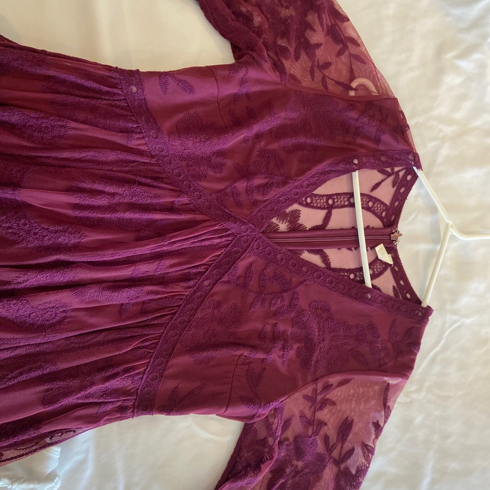 Pinkblush maternity gorgeous lace dress